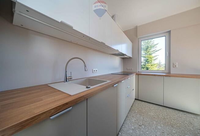 Na sprzedaż 3 pokoje z ogrodem i garażem Złotniki