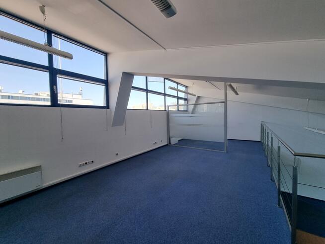 Lokal biurowo-usługowy z antresolą