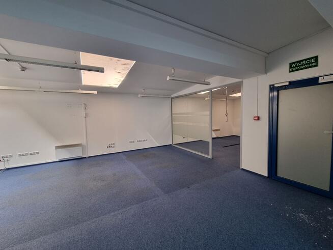 Lokal biurowo-usługowy z antresolą