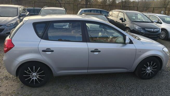 Kia Cee'd 1,4 109 KM 194 tys.km/Alu/Klimatyzacja/Ładny