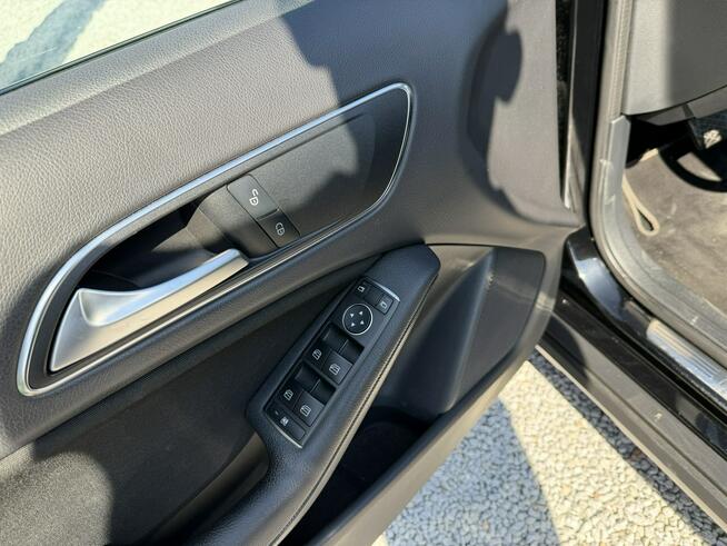 Mercedes GLA 200 Polski Salon, Bezwypadkowy, Nawigacja, Podgrzewane fotele, Czujniki P