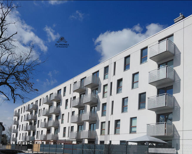 Piękna kawalerka w doskonałej lokalizacji z balkonem z dobrą komunikacją