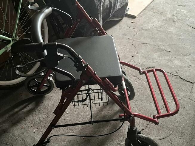 Wózek inwalidzki + chodzik/balkonik – zestaw, stan dobry