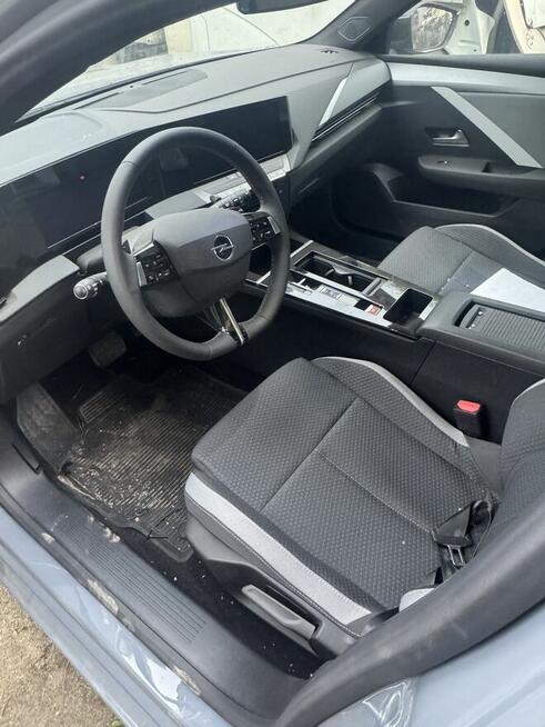 Opel ASTRA L 1.2 T Business 2025r. niski przebieg oryginał