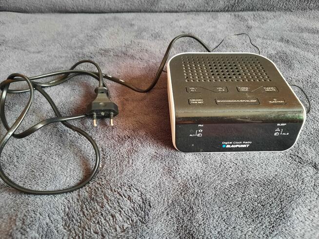 Sprzedam radiobudzik Blaupunkt CR5WH