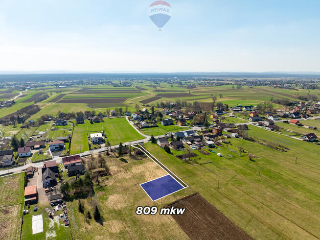 Płaska działka budowlana blisko centrum