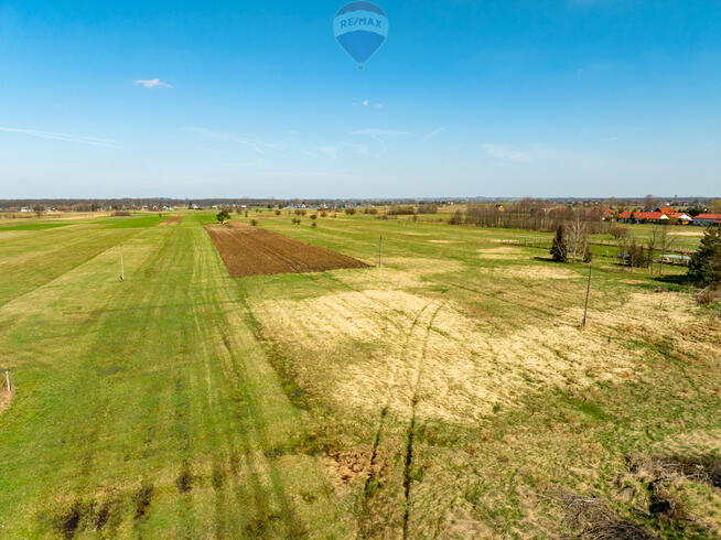 Płaska działka budowlana blisko centrum