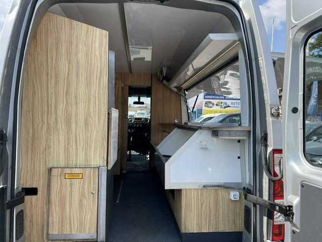 Renault Master Autosklep pieczywa Sklep bar Gastronomiczny Food Truck Foodtruck 2016