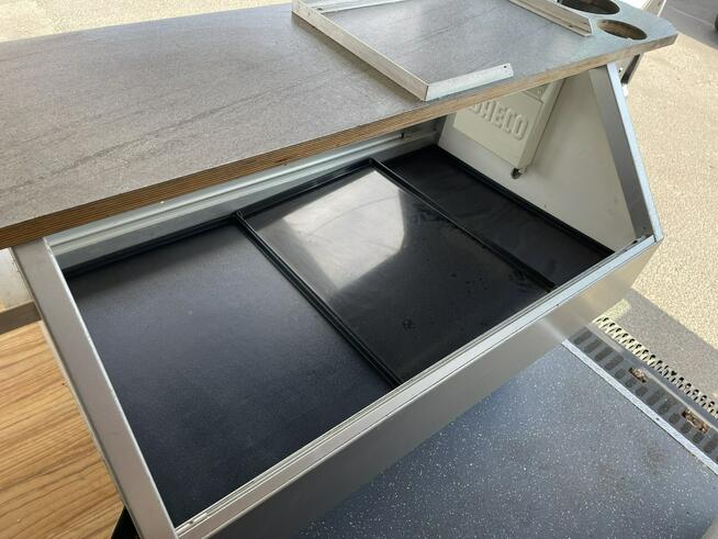 Renault Master Autosklep pieczywa Sklep bar Gastronomiczny Food Truck Foodtruck 2016