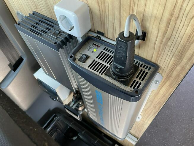 Renault Master Autosklep pieczywa Sklep bar Gastronomiczny Food Truck Foodtruck 2016