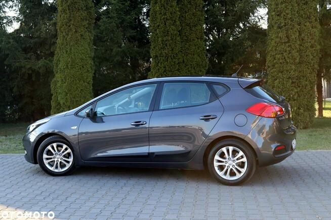 Kia Cee'd 1.6 GDI Dream Team Edition