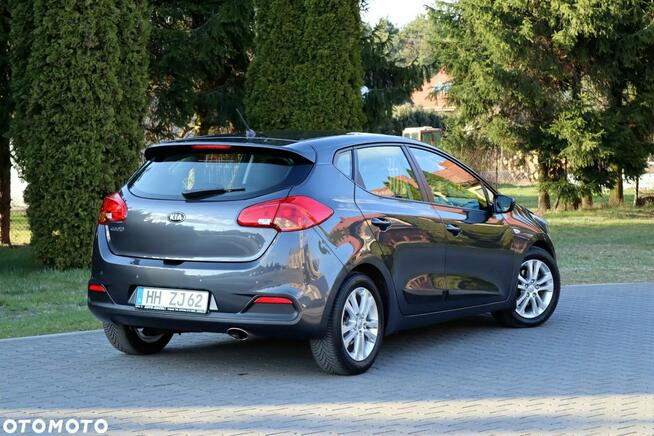 Kia Cee'd 1.6 GDI Dream Team Edition