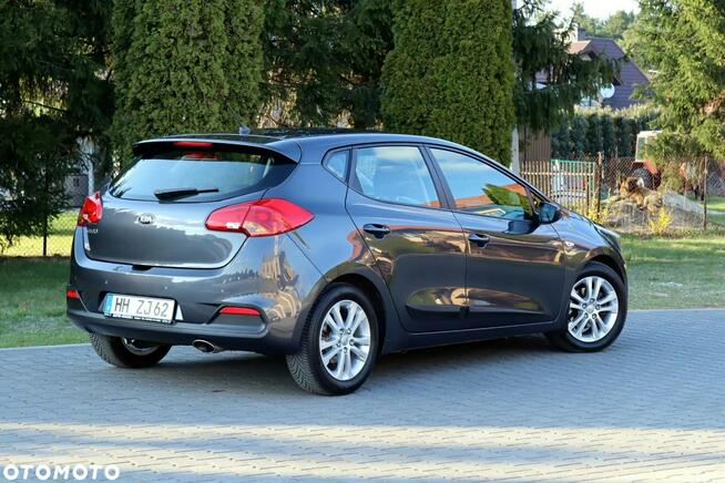 Kia Cee'd 1.6 GDI Dream Team Edition