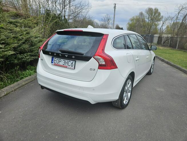 Volvo V60 Momentum* Fabryczny Lakier* Udokumentowany Przebieg* Rok GWARANCJI