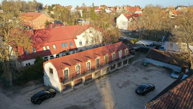 Garaż Mikołajki, Dąbrowskiego