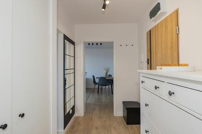 Jasne mieszkanie 46,25 m² z balkonem i piwnicą Bezpośrednio