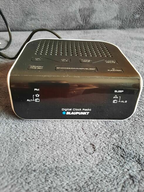 Sprzedam radiobudzik Blaupunkt CR5WH