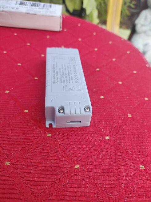 Transformator do taśm LED lamp lampek Sterownik zasilacz 12V