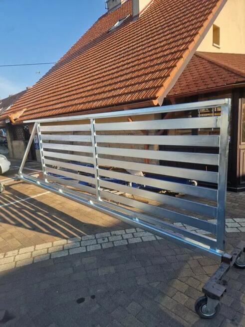 Ogrodzenia, bramy, balustrady, schody, stelaże loft