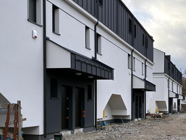 szereg 80m2 WAWA WAWER obok Gocław panele foto rekuperator