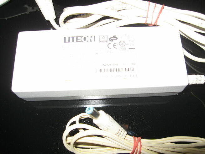 Zasilacz LITEON 12V na 2,5 A, wtyk 5,5 /2,5mm