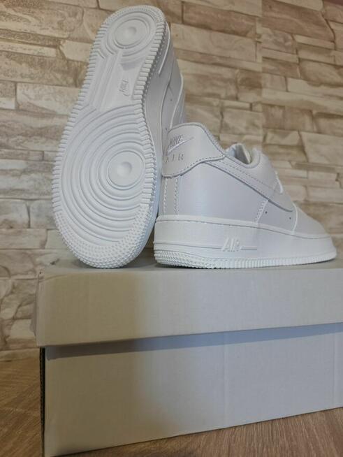 Nike Air Force 1 Low – Klasyczna Biel