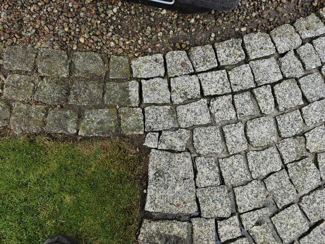 Czyszczenie kostki brukowej oraz powierzchni drewnianych