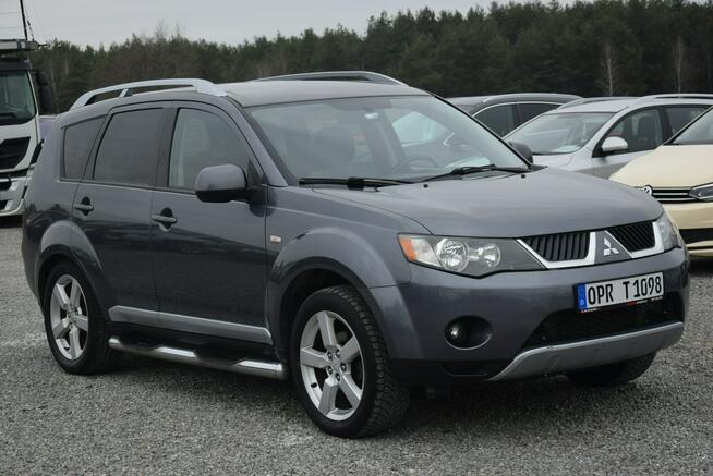 Mitsubishi Outlander 2.0D 7-Osobowy/ 4x4/ Klima/ Hak/ Skóra/ Bez Korozji/ Sprowadzony