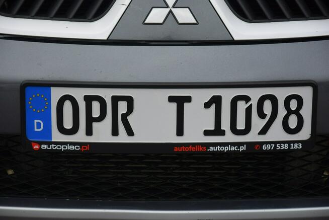 Mitsubishi Outlander 2.0D 7-Osobowy/ 4x4/ Klima/ Hak/ Skóra/ Bez Korozji/ Sprowadzony