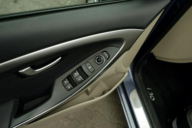 Hyundai i30 1,6CRDI Klima, NAVI, Xenony, kamera, 2012r.