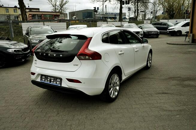 Volvo V40 1,6D2 Klima, alu R17, NAVI, Xenony, 2012r.