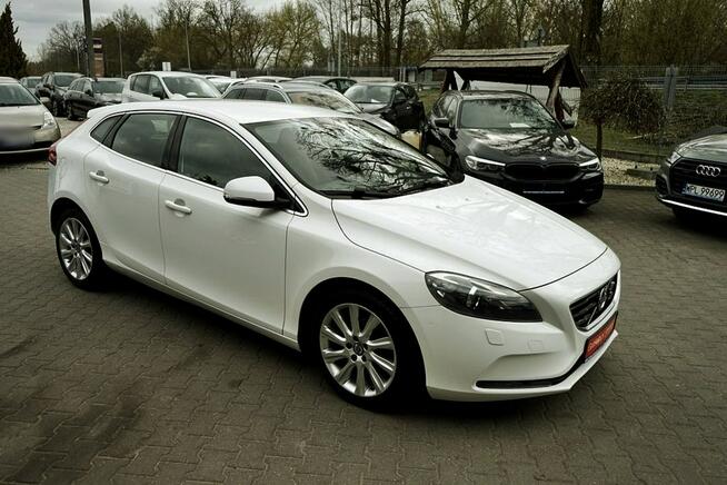 Volvo V40 1,6D2 Klima, alu R17, NAVI, Xenony, 2012r.