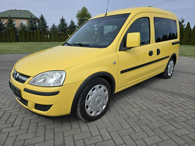 Opel Combo 1,4BENZ 5 Osób.Klimatyzacja.El.szyby.Centralka.kredyt.Hak.OKAZJA