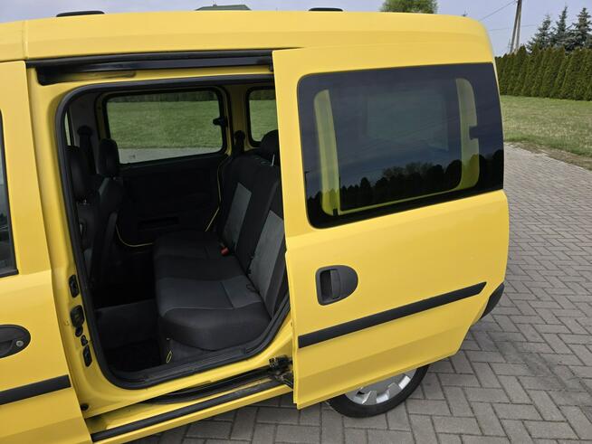 Opel Combo 1,4BENZ 5 Osób.Klimatyzacja.El.szyby.Centralka.kredyt.Hak.OKAZJA