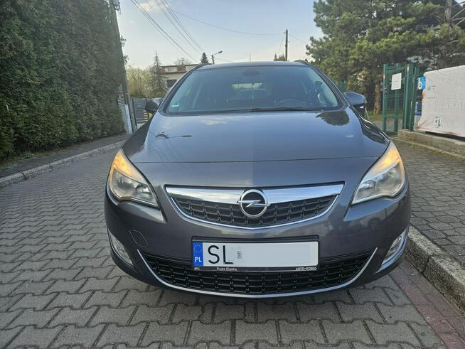 Opel Astra Sports Tourer Podgrzewane fotele i kierownica / Po rozrządzie / Klimatronic