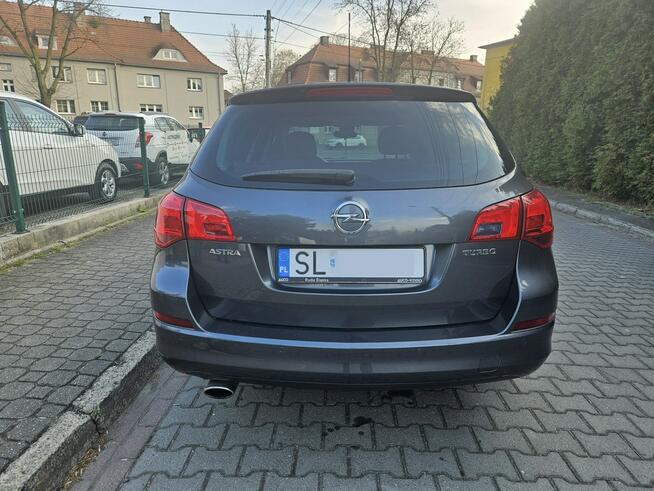 Opel Astra Sports Tourer Podgrzewane fotele i kierownica / Po rozrządzie / Klimatronic