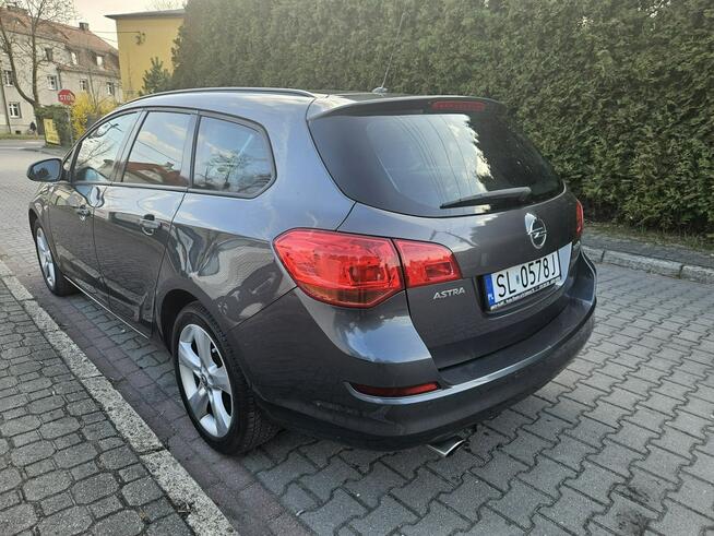 Opel Astra Sports Tourer Podgrzewane fotele i kierownica / Po rozrządzie / Klimatronic