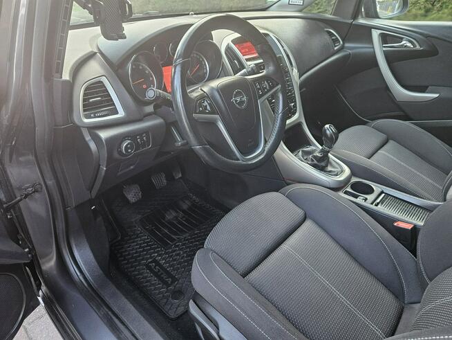 Opel Astra Sports Tourer Podgrzewane fotele i kierownica / Po rozrządzie / Klimatronic