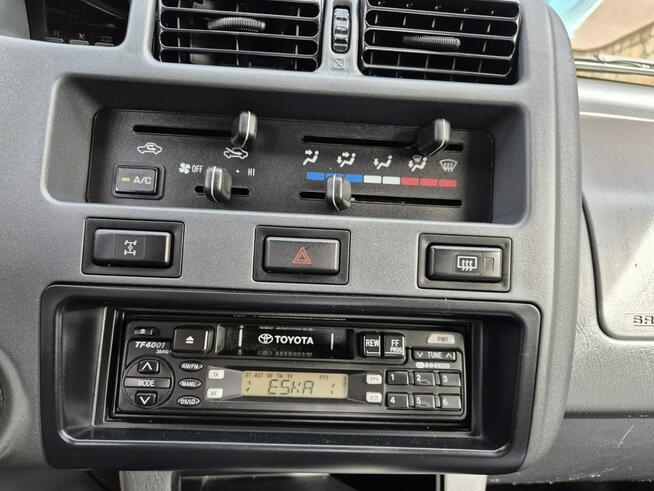 Toyota RAV-4 2.0B, Stan Kolekcjonerski, Przebieg 166tyś km, Klima, Napęd 4x4