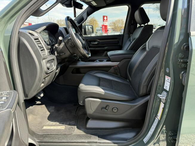 Dodge RAM FV-23%, Zmodyfikowany, LPG, SPORT, LIFT, Duży dotykowy ekran, Kamera