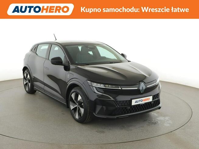 Renault Megane EV full LED virtual cocpit navi klima auto kamera i czujniki parkowani
