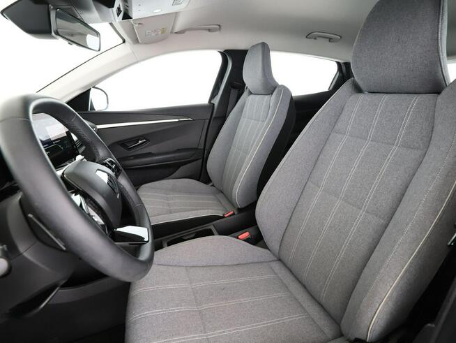 Renault Megane EV full LED virtual cocpit navi klima auto kamera i czujniki parkowani