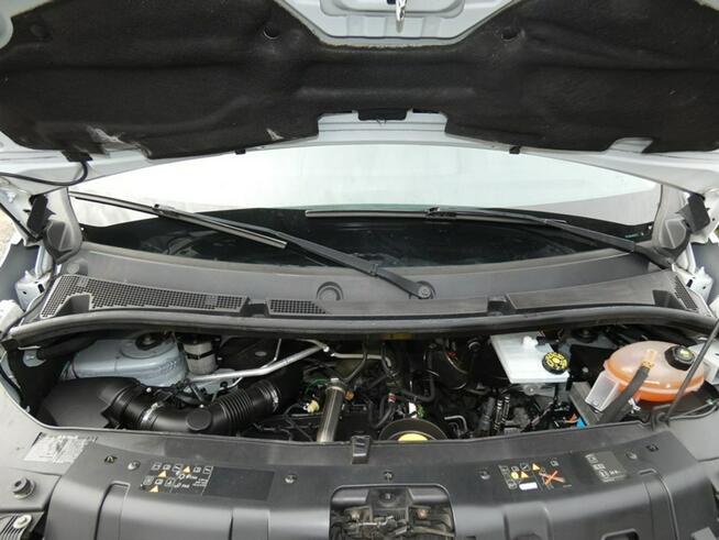 Renault Master kontener + winda drzwi boczne nawigacja