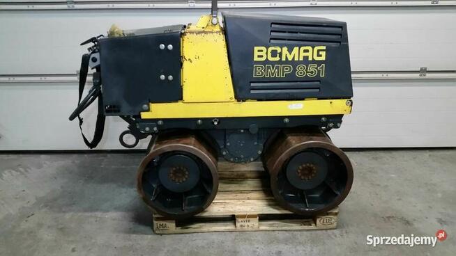 Walec BOMAG BMP 851 do terenu grząskiego