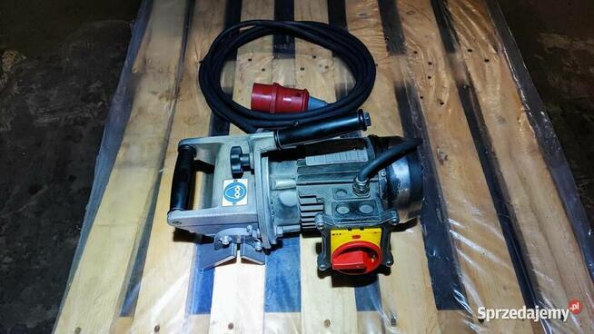 Ukosowarka do blachy OMCA