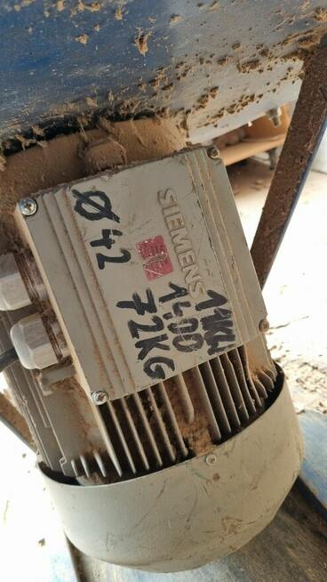 Rozdrabniacz do słomy, siana, kartonu, makulatury