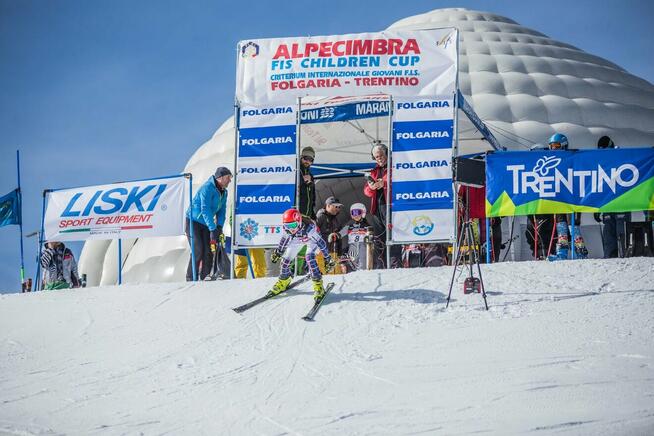 WLOCHY Full pakiet !!Trydent -FREE SKI 3710 zł Hotel 3* hb