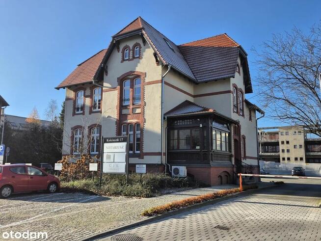 Kameralny lokal usługowy – idealny na gabinet w centrum Jaro