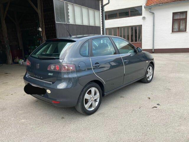 Seat Ibiza 2007 1.4 85KM 5-drzwiowy szary – 155 tys