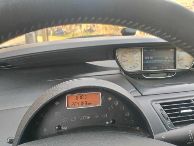 Peugeot 807